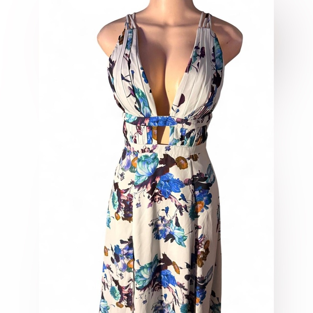 Fame and Partners Cream Floral Backless Maxi Dress with Blue Accents